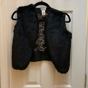 Fur vest